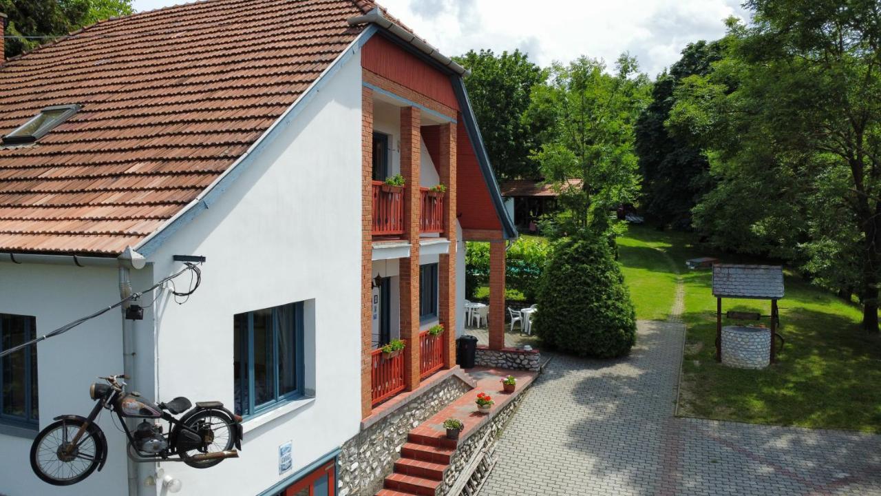 Guest House Magyar Route 66 Szilvásvárad Habitación foto